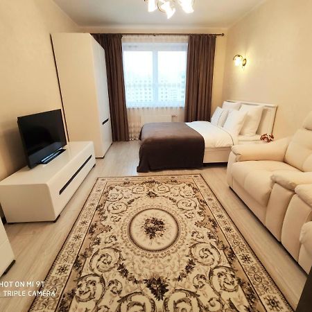 Comfort Apartments - Bright Family Suite Grodno Exteriör bild